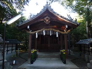 菱妻神社の本殿