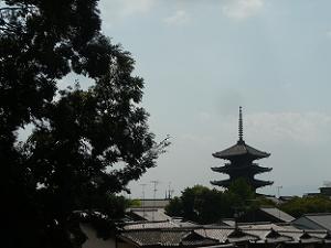 高台寺付近から眺める八坂の塔
