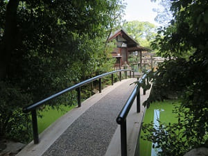 厳島神社の太鼓橋
