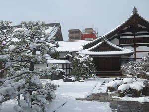 久昌院の雪景色
