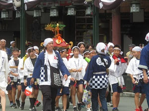 子ども神輿の登場