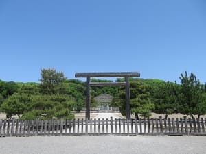 鳥居