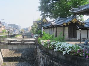 北東角