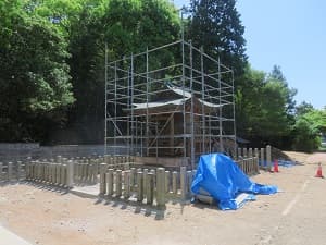 工事中の社殿