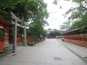 東側の参道