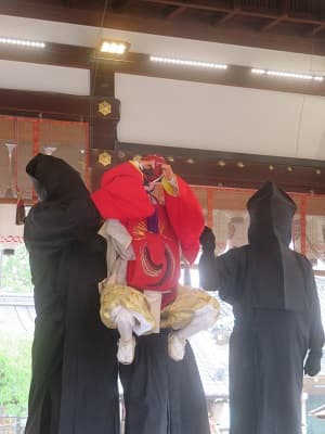 お酒を飲むゑびすさま