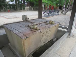 手水鉢