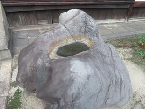 手水鉢