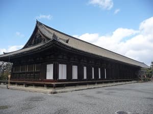 三十三間堂の東側
