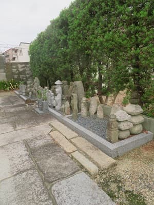 石仏群